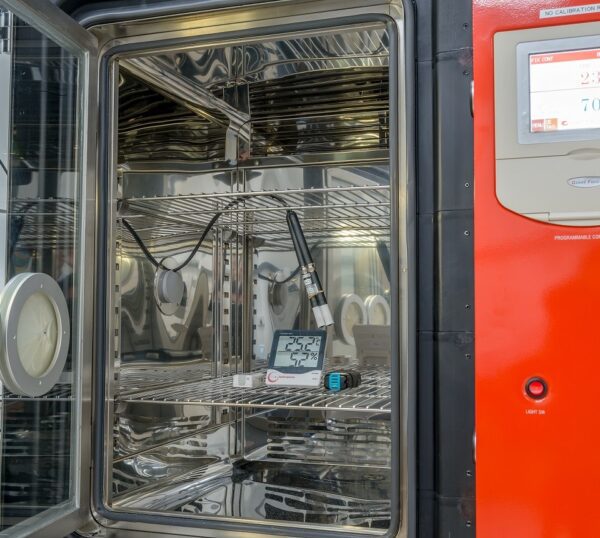 Calibración de termómetros ambientales e higrómetros